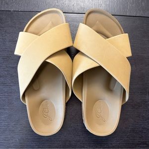 J Crew Marina Waterproof Cross-Strap Eva Sandals Beige Size 9